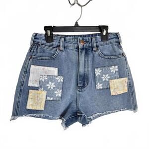 Wrangler X Billabong Women's Size 25 Patch Jean Shorts Denim Boho Festival Girly